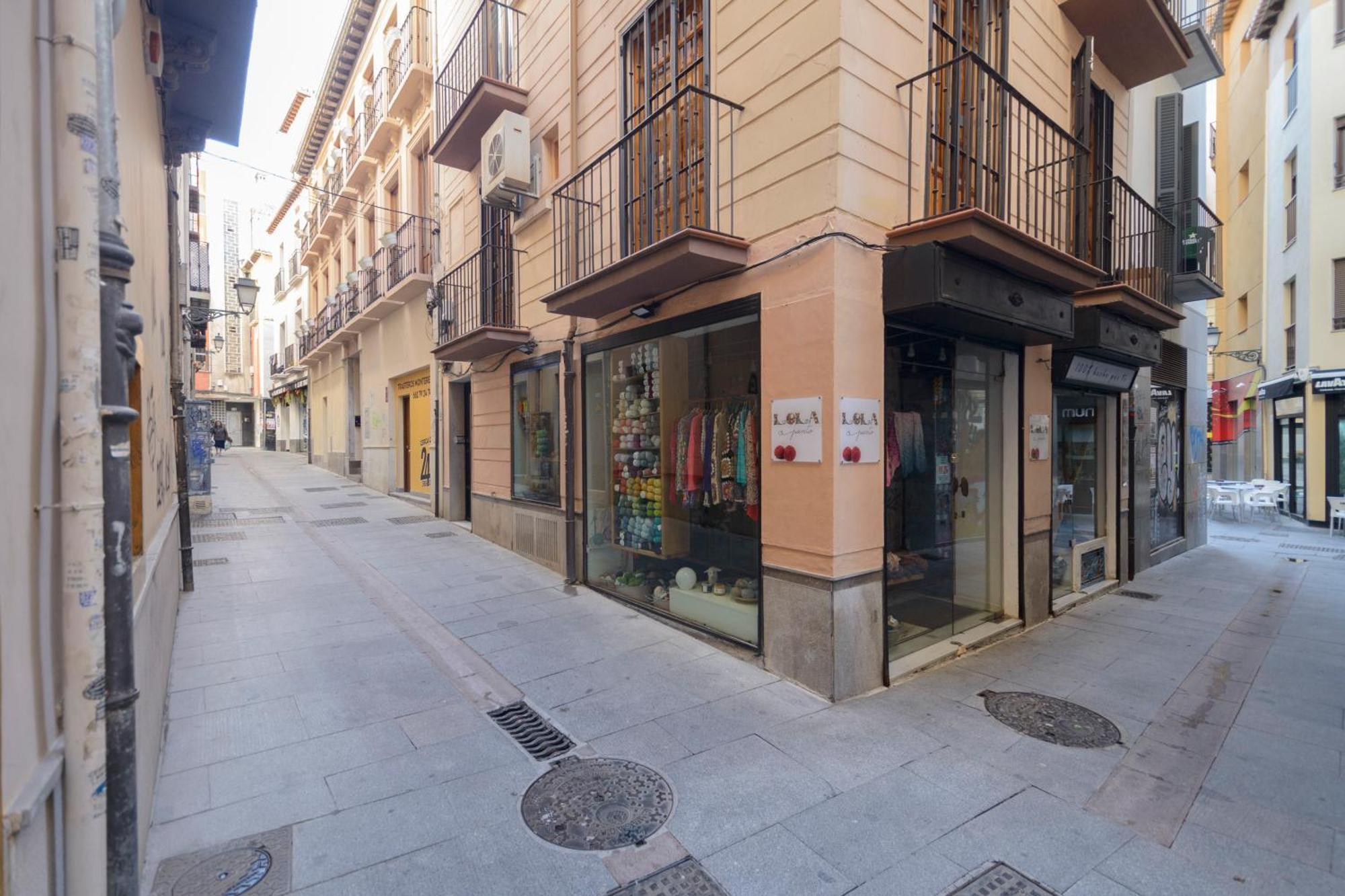 Apartamento Montereria Centro Apartment Granada Luaran gambar